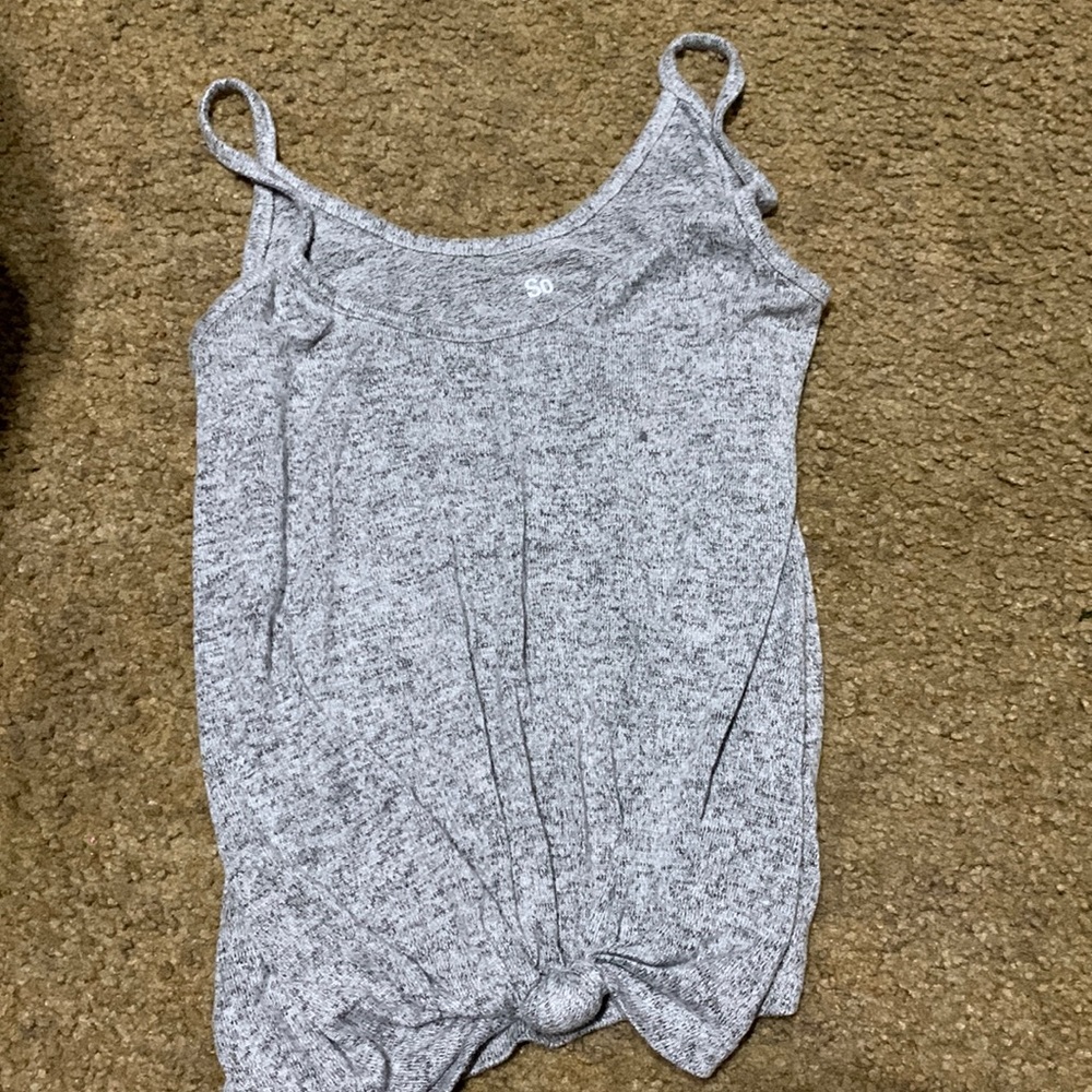 So grey tank